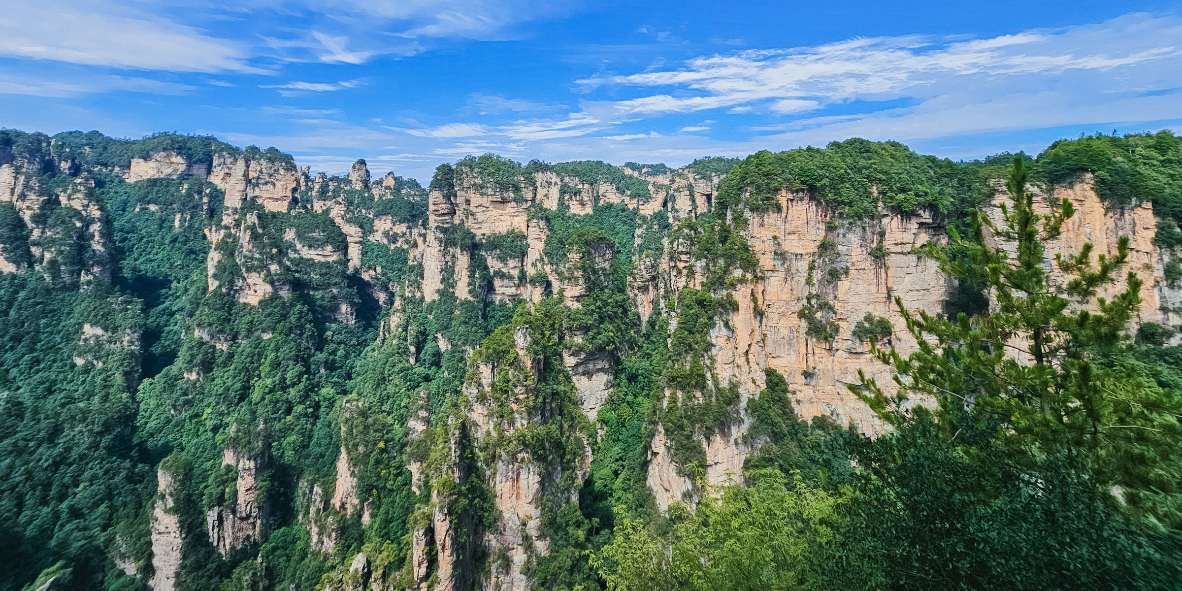 Montanhas verdes do interior da província de Hunan