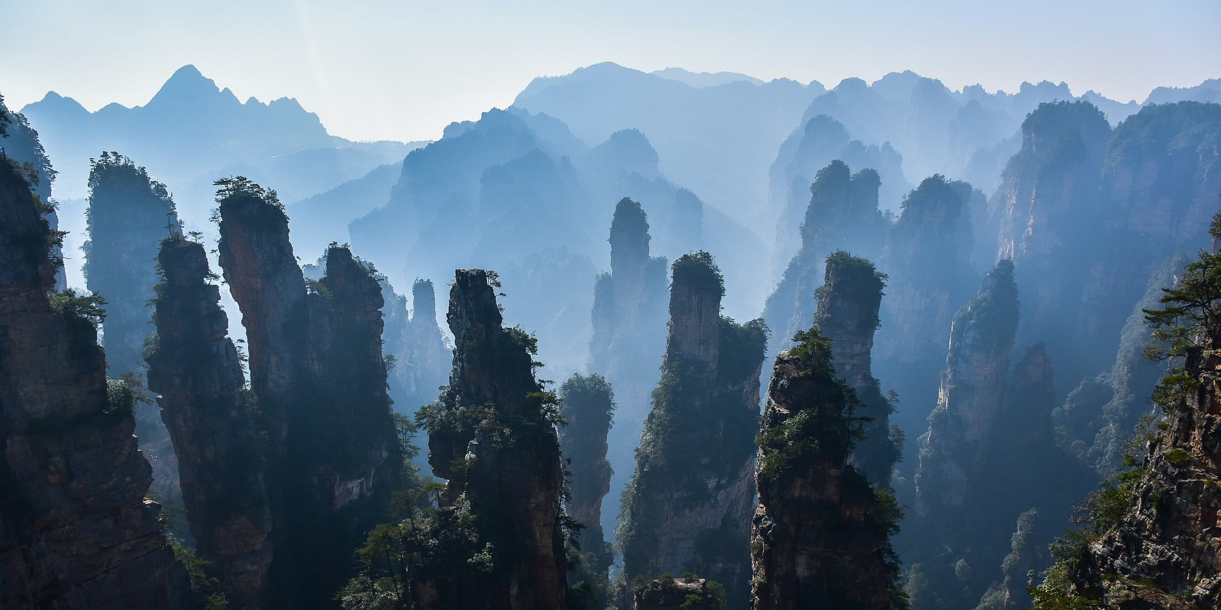 Vista aérea dos pilares de pedra de Zhangjiajie